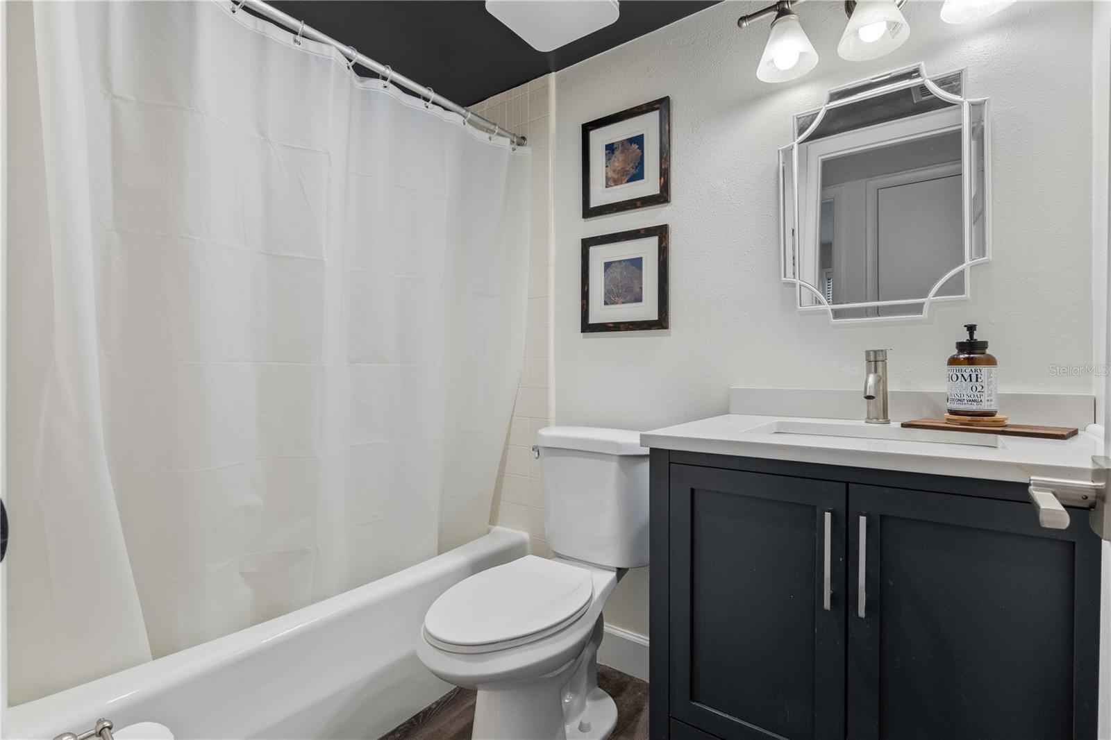 Image 29 of 57 For 111 Crown Oaks Way 101