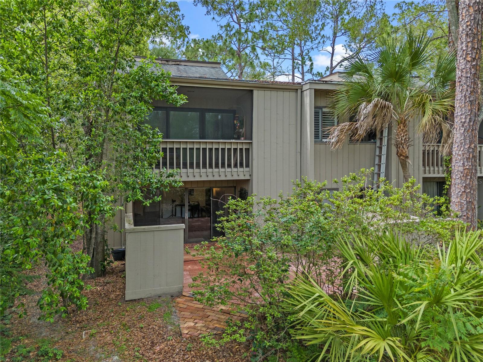 Image 38 of 57 For 111 Crown Oaks Way 101