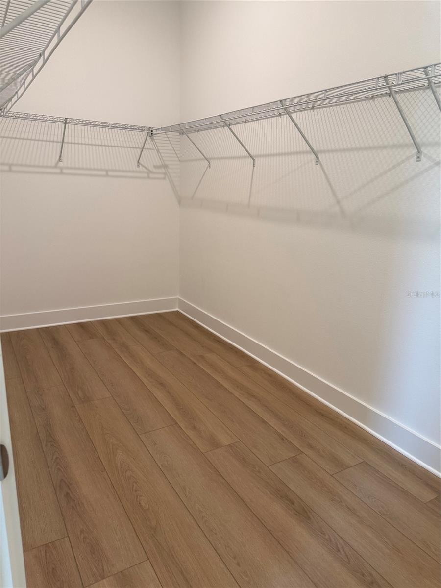 Image 13 of 23 For 1016 Gloryland Court
