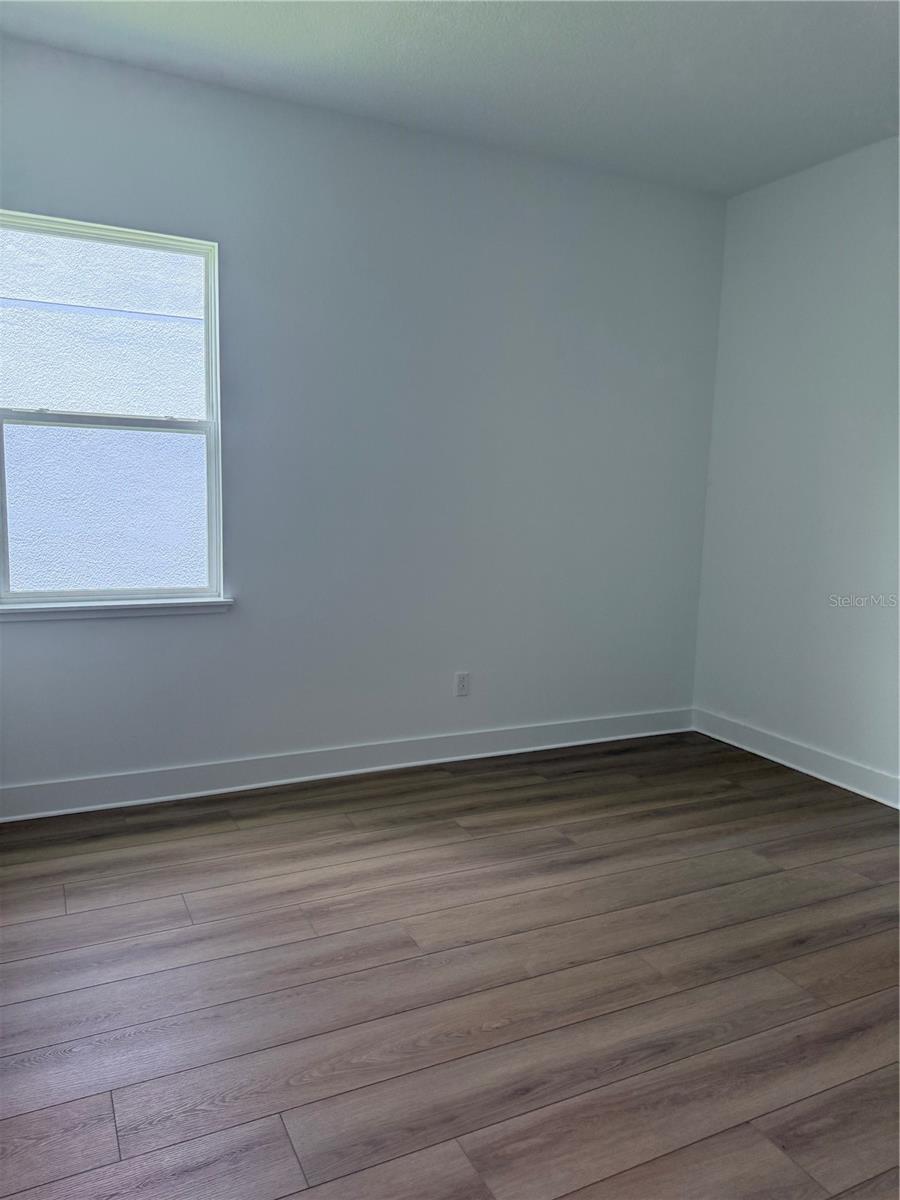 Image 14 of 23 For 1016 Gloryland Court