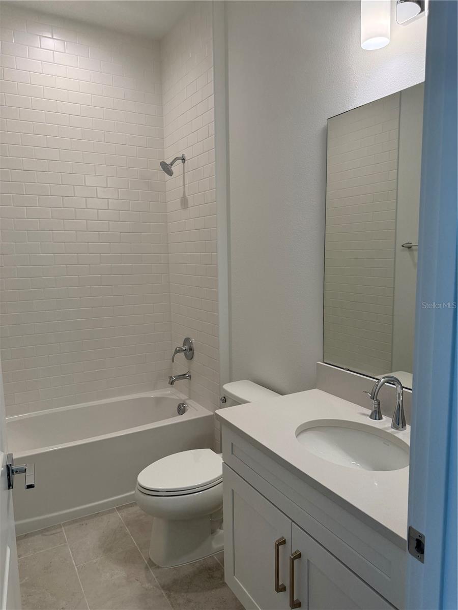 Image 15 of 23 For 1016 Gloryland Court