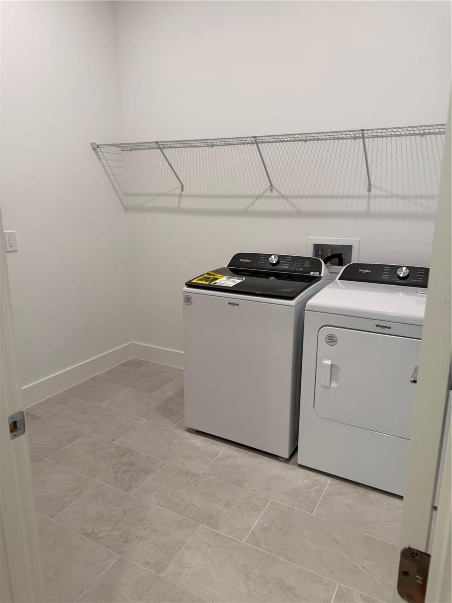 Image 16 of 23 For 1016 Gloryland Court