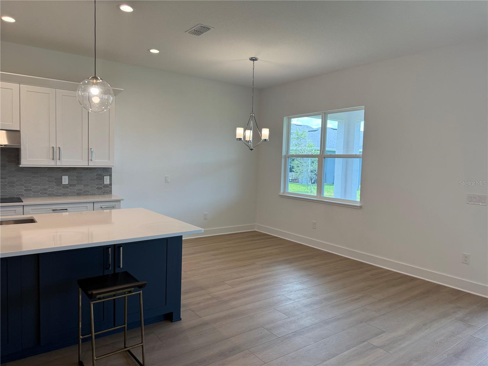 Image 3 of 23 For 1016 Gloryland Court