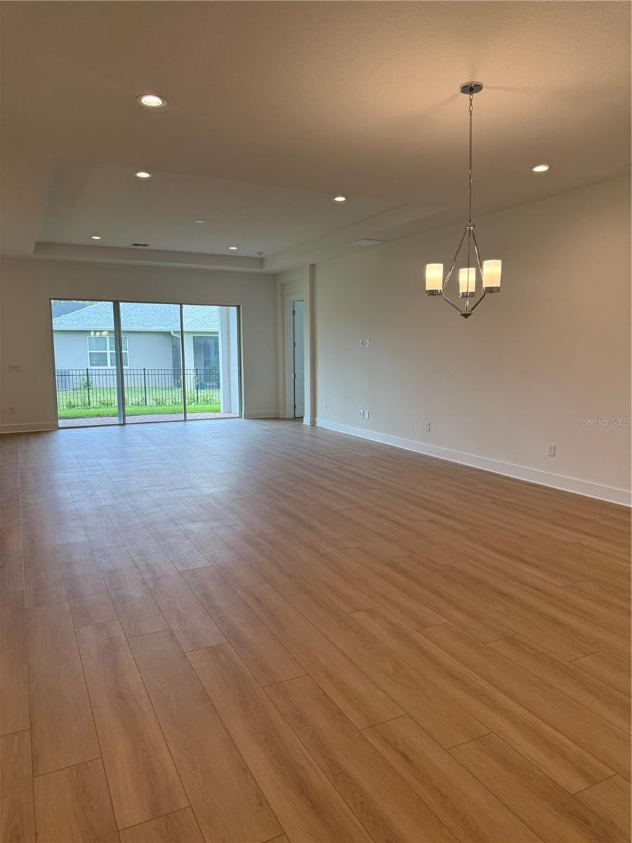 Image 9 of 23 For 1016 Gloryland Court