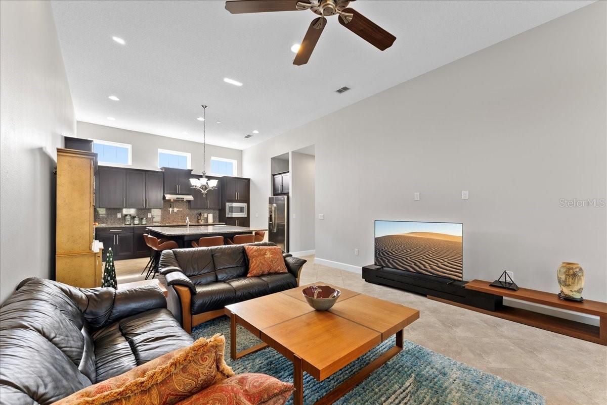 Image 3 of 43 For 13865 Granger Avenue