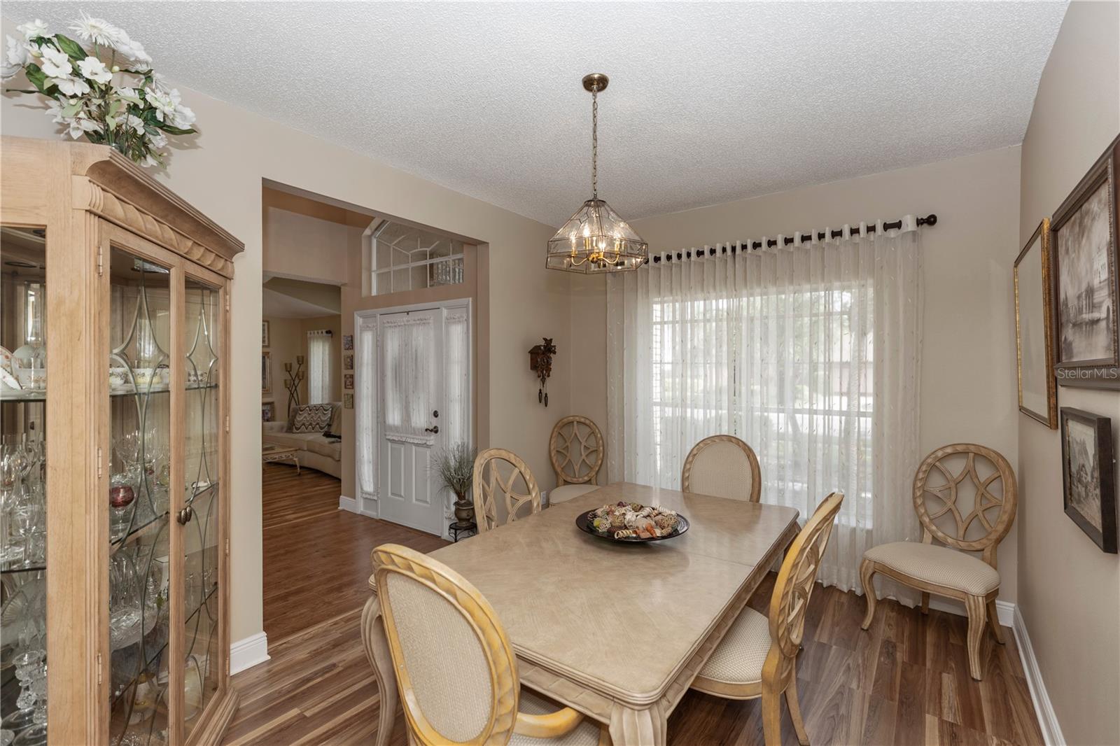 Image 4 of 34 For 603 Yorkshire Drive