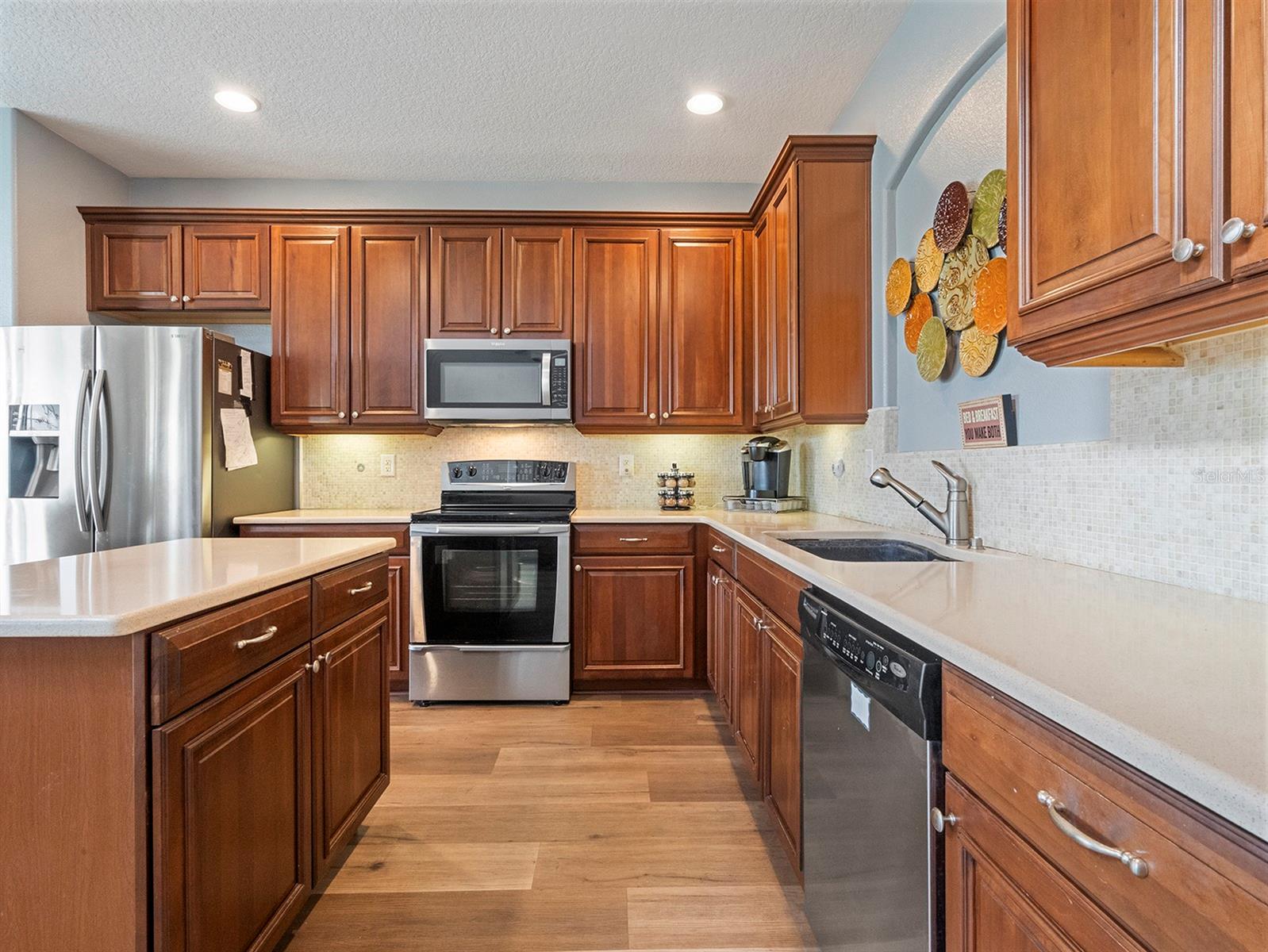 Image 15 of 59 For 2803 Boating Boulevard