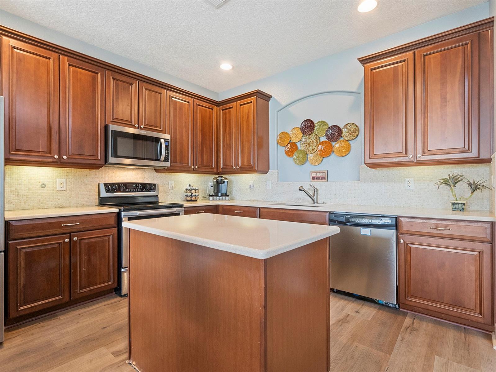 Image 16 of 59 For 2803 Boating Boulevard