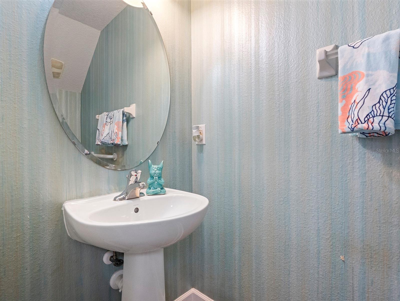 Image 17 of 59 For 2803 Boating Boulevard