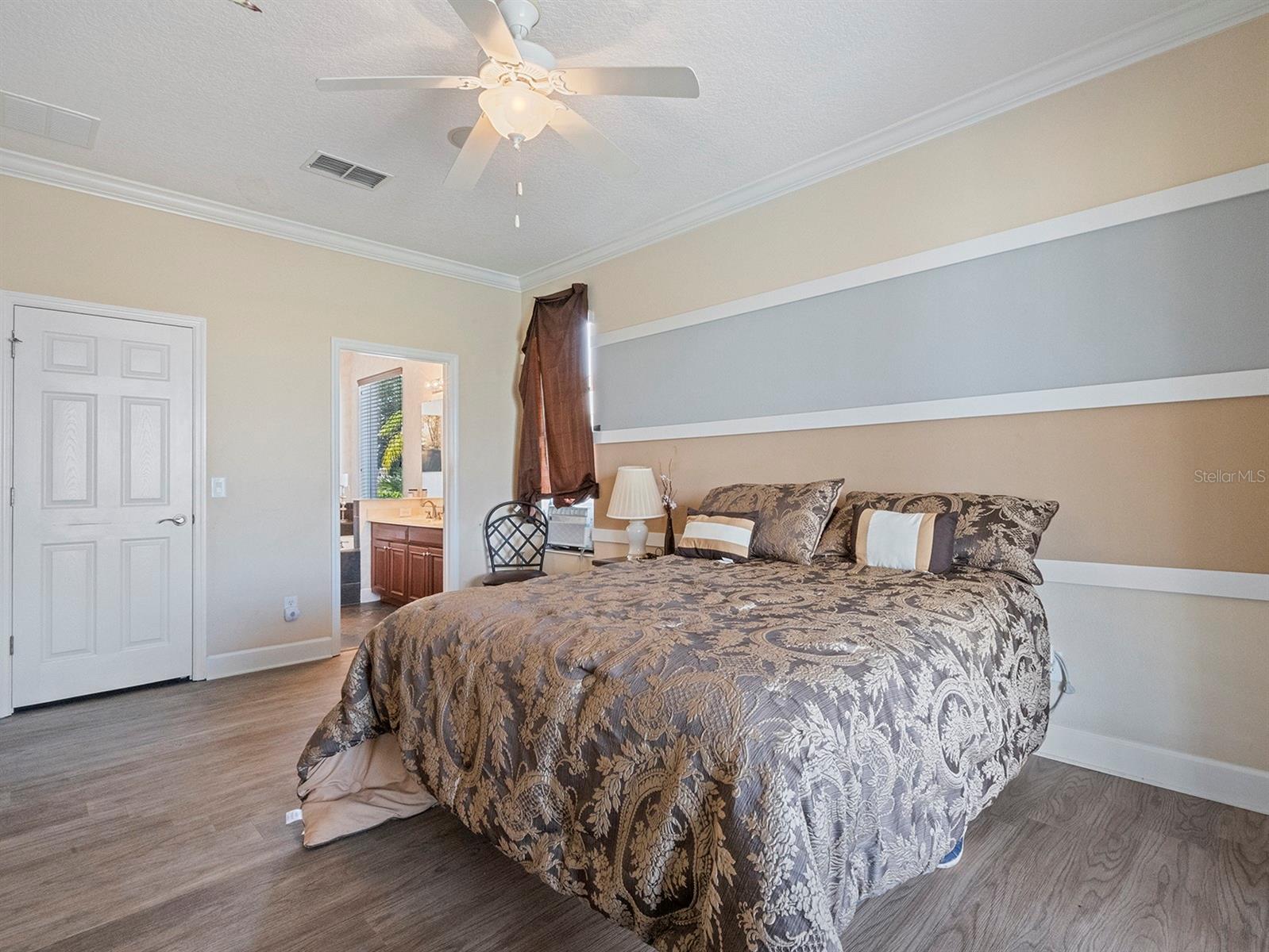 Image 21 of 59 For 2803 Boating Boulevard