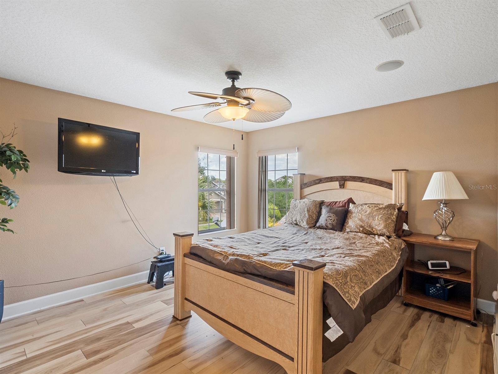 Image 33 of 59 For 2803 Boating Boulevard