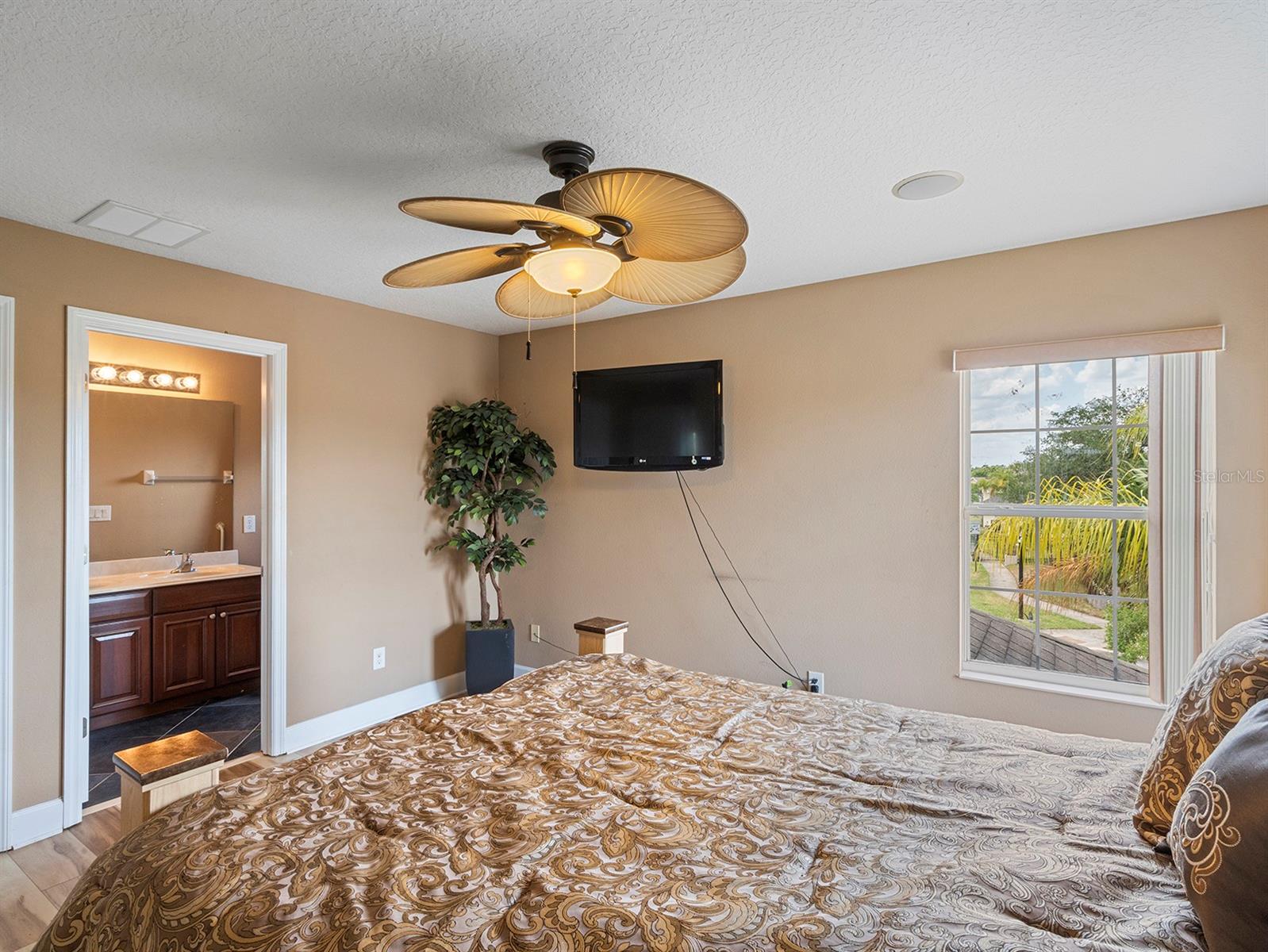 Image 35 of 59 For 2803 Boating Boulevard
