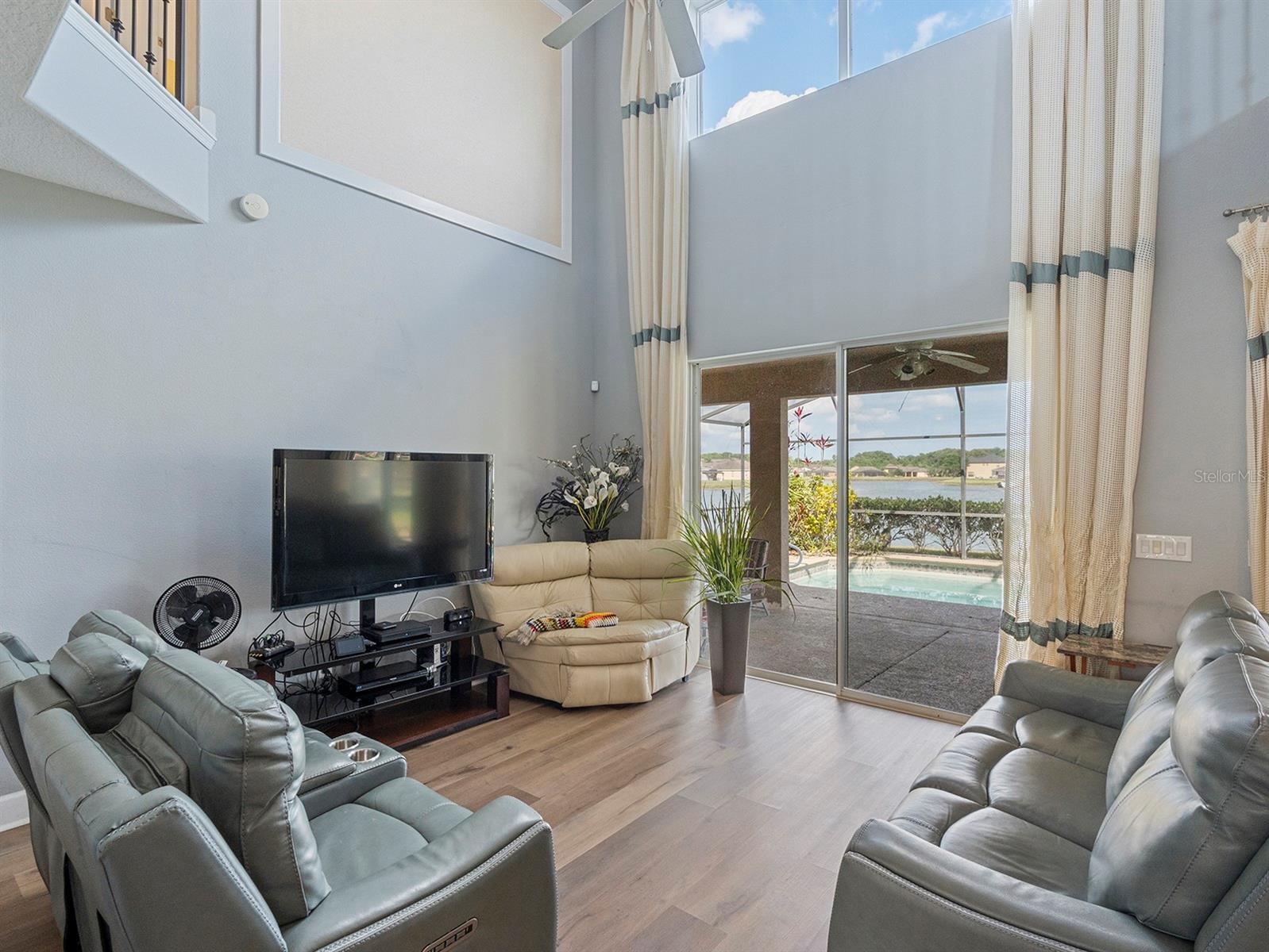 Image 4 of 59 For 2803 Boating Boulevard