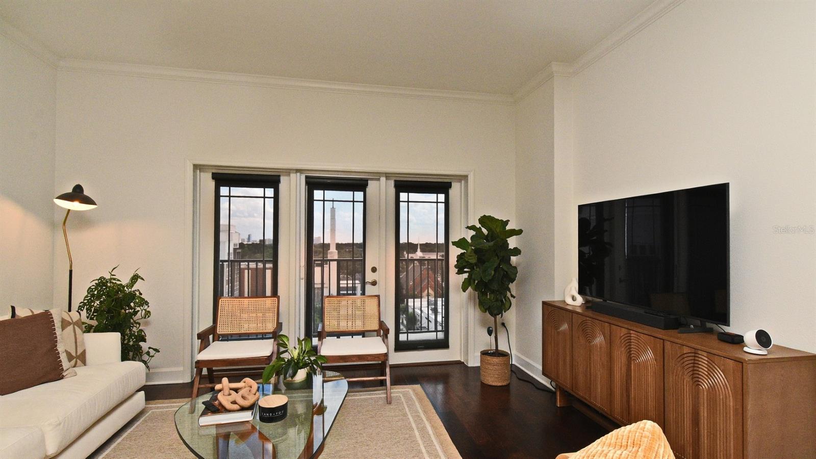 Image 22 of 29 For 2305 Edgewater Drive 1604