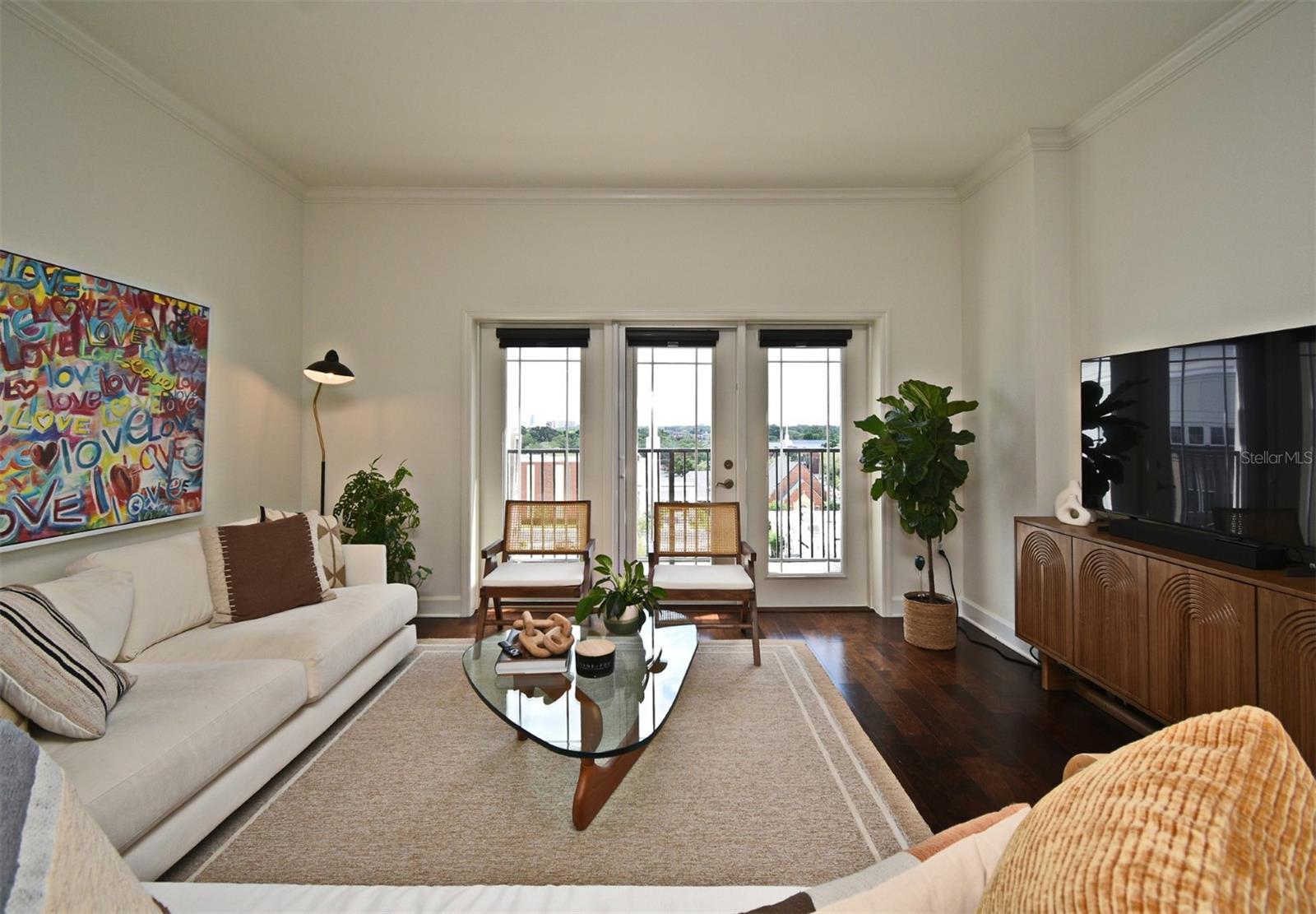 Image 5 of 29 For 2305 Edgewater Drive 1604
