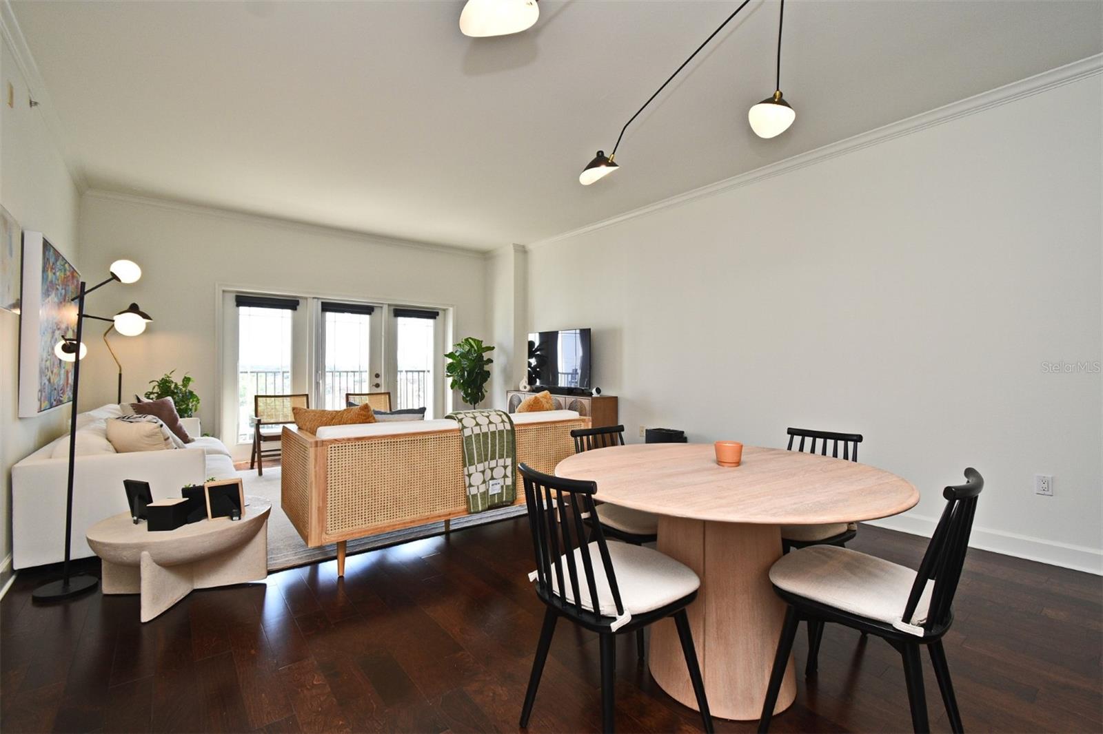 Image 6 of 29 For 2305 Edgewater Drive 1604