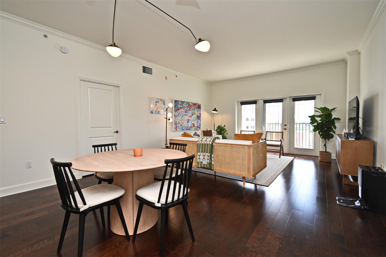 Image 8 of 29 For 2305 Edgewater Drive 1604