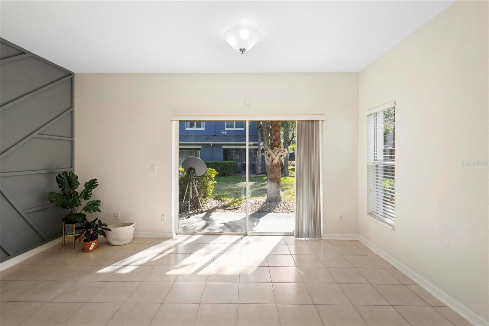 Image 17 of 36 For 3434 Wilshire Way Road 191