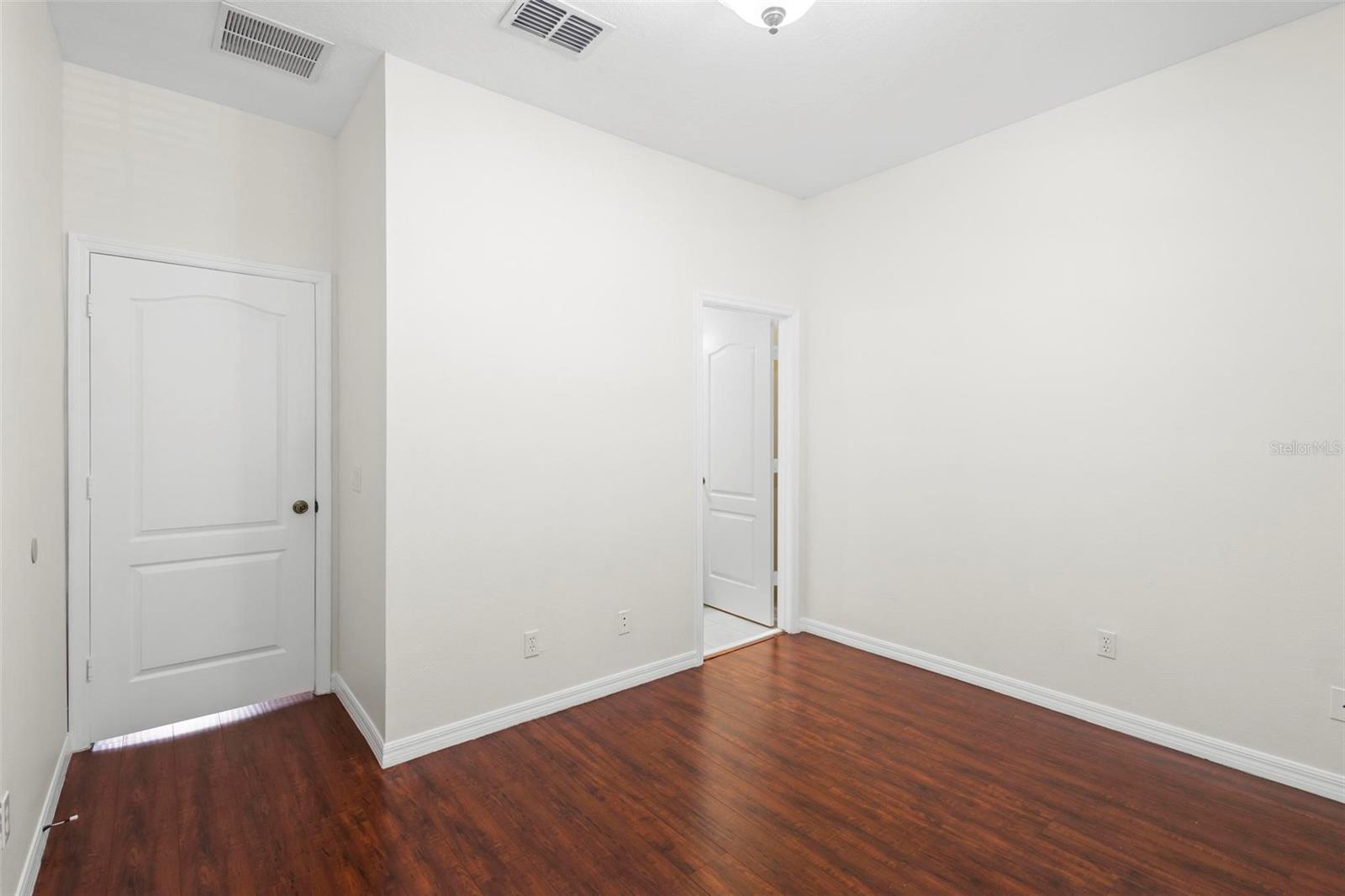 Image 20 of 36 For 3434 Wilshire Way Road 191