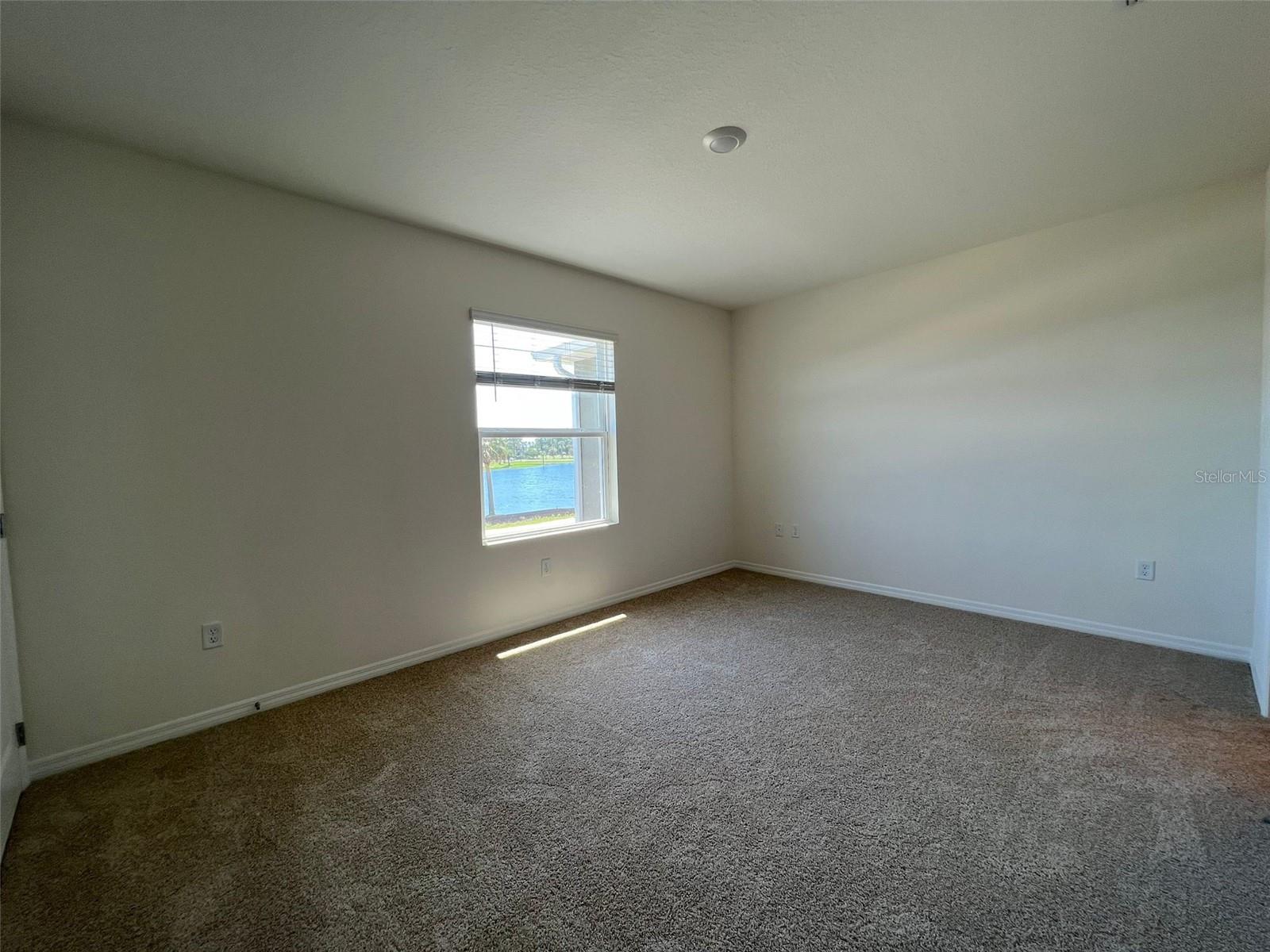 Image 10 of 22 For 1065 Blue Jay Drive