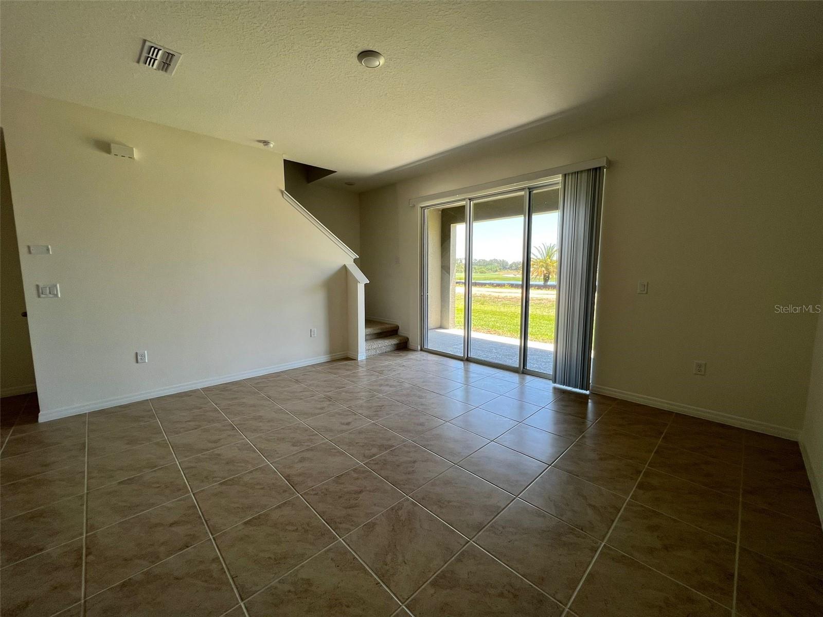 Image 6 of 22 For 1065 Blue Jay Drive