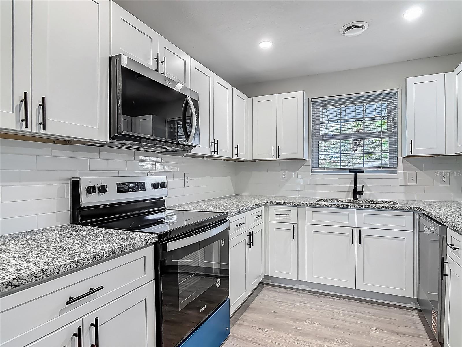 Image 22 of 55 For 1298 Scottsdale Drive