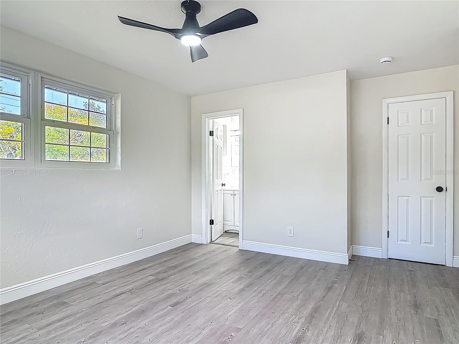 Image 38 of 55 For 1298 Scottsdale Drive