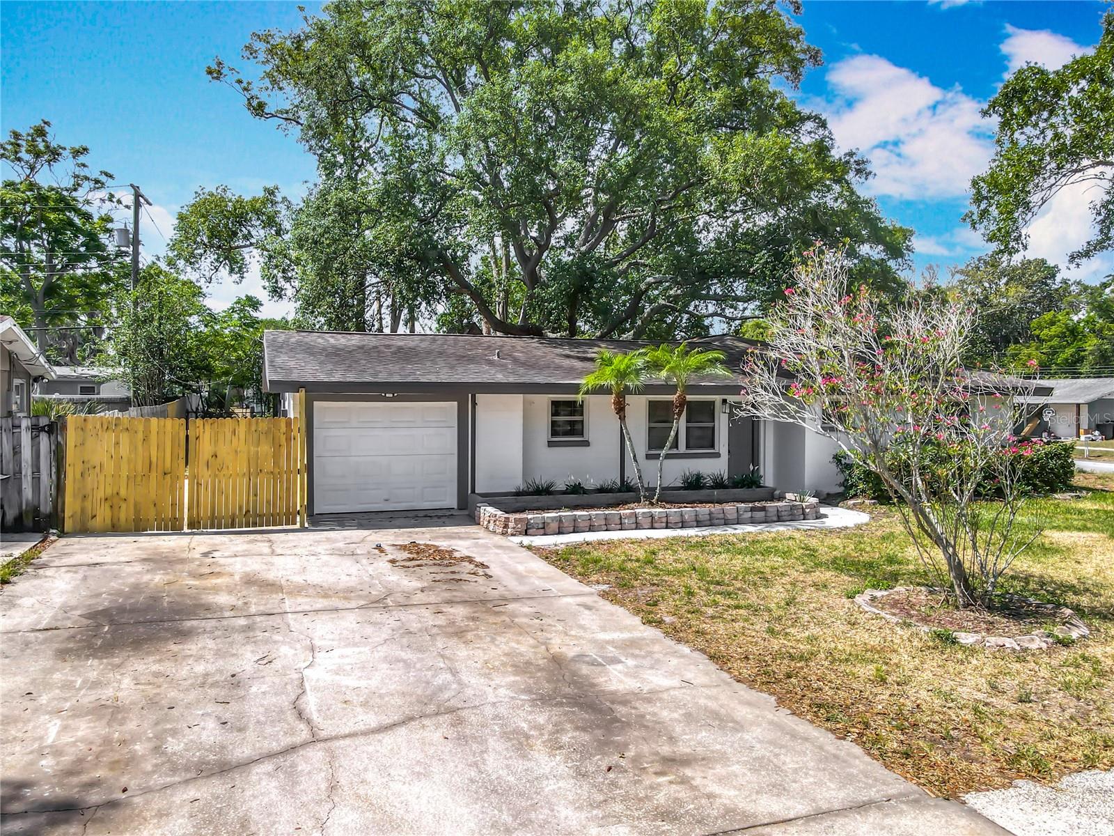 Image 5 of 55 For 1298 Scottsdale Drive