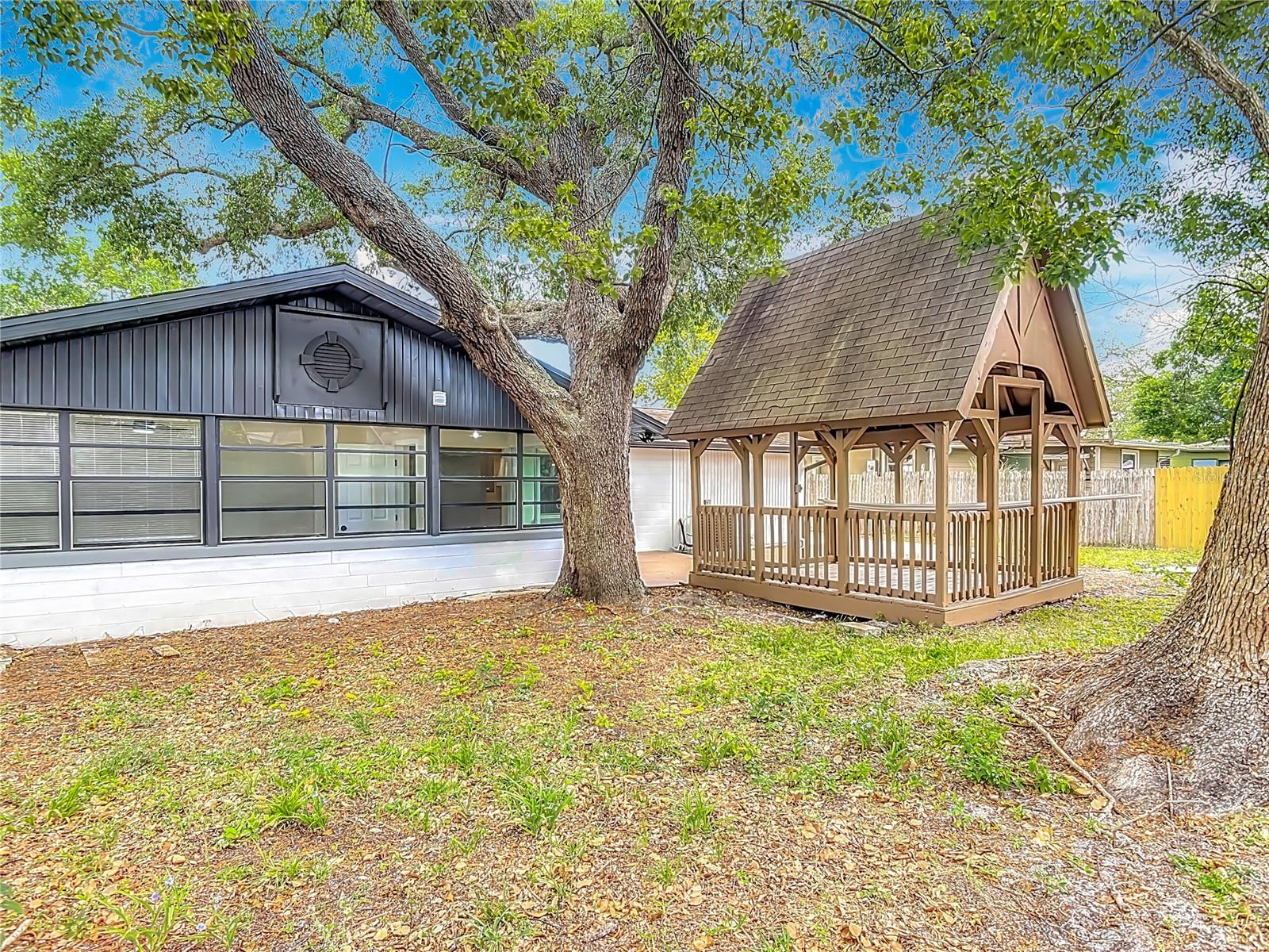 Image 51 of 55 For 1298 Scottsdale Drive