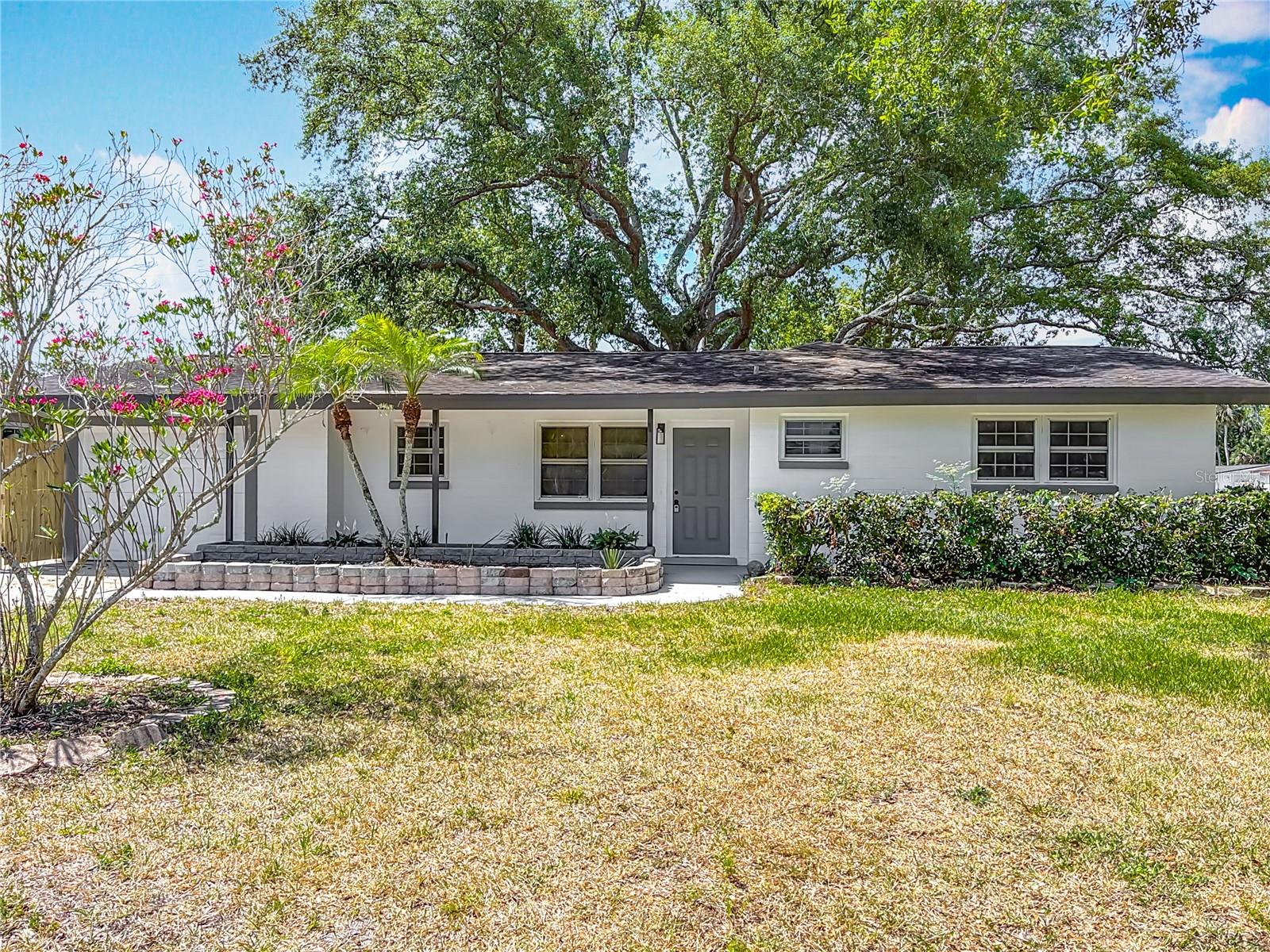 Image 6 of 55 For 1298 Scottsdale Drive