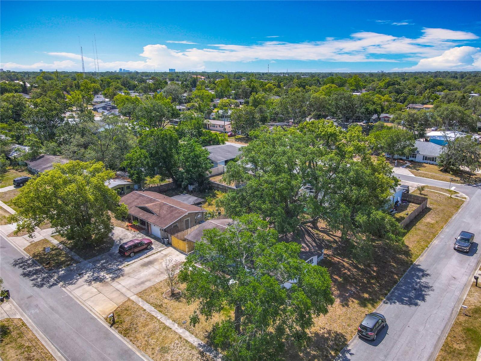 Image 9 of 55 For 1298 Scottsdale Drive