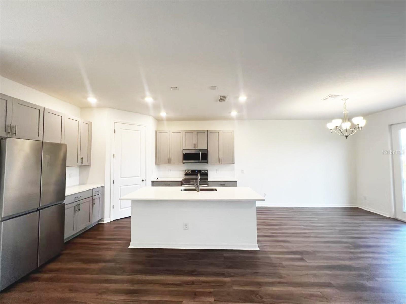 Image 4 of 17 For 2244 Derwent Drive