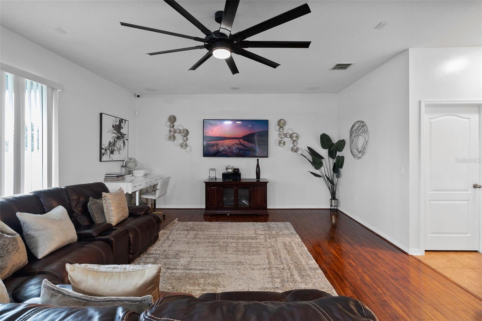 Image 33 of 56 For 15210 Montesino Drive