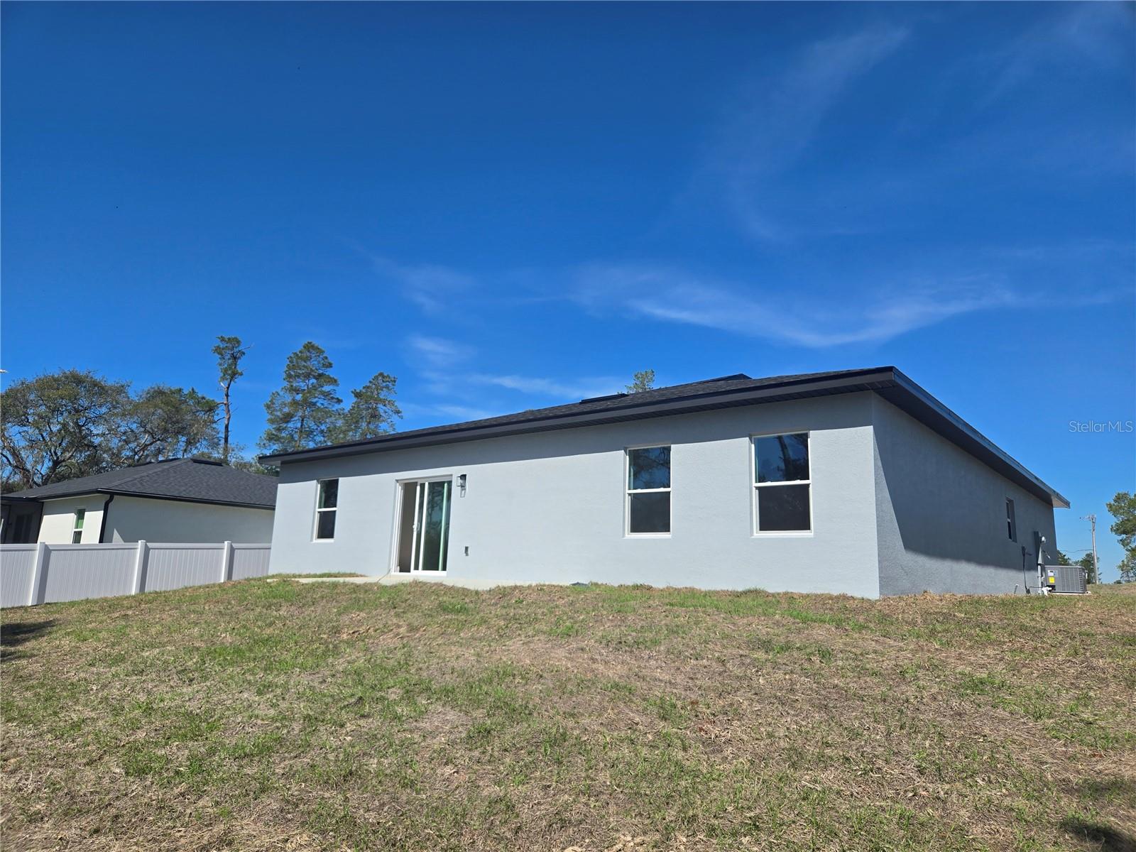 Image 21 of 45 For 2644 162 Nd Street