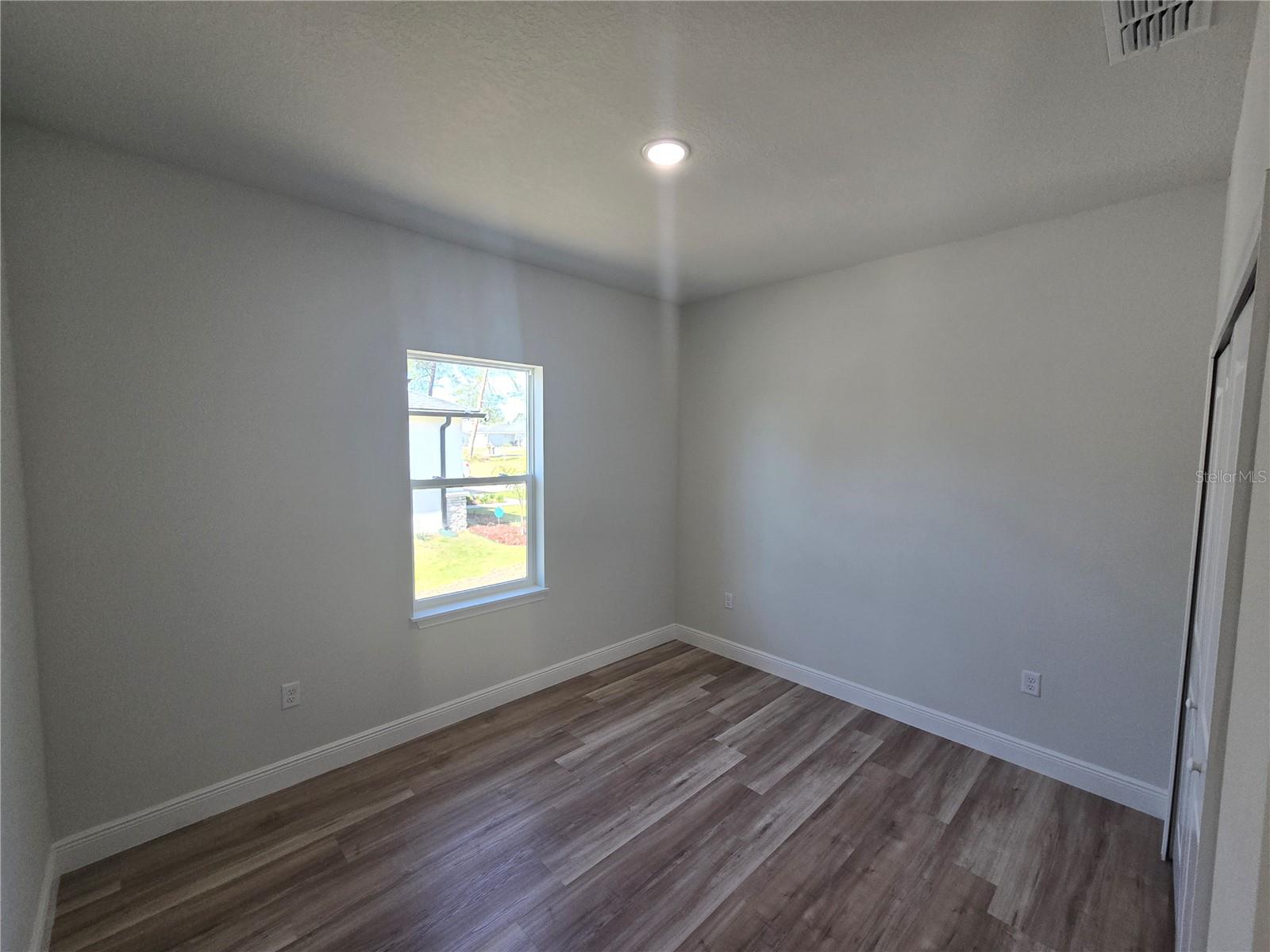 Image 31 of 45 For 2644 162 Nd Street