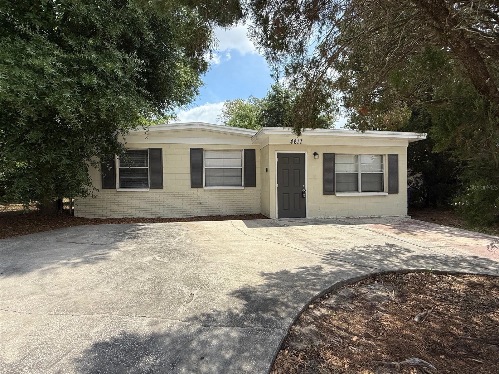 Details for 4617 John Bell Jr Dr, TAMPA, FL 33610