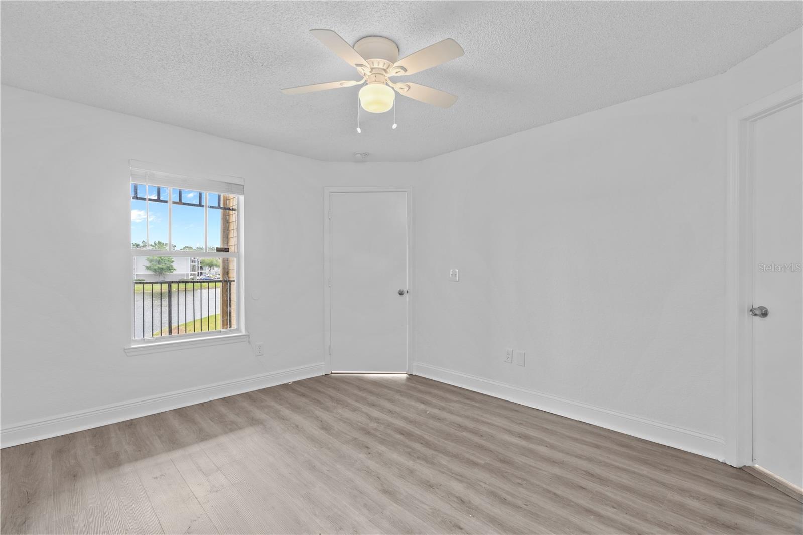 Image 15 of 34 For 2214 Grand Cayman Court 1525