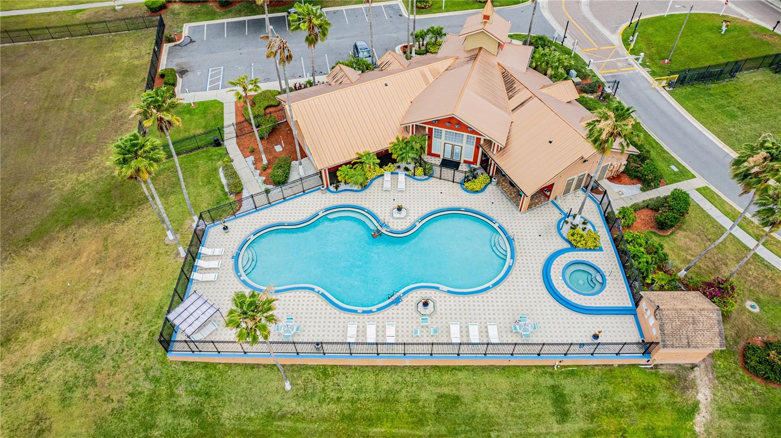 Image 19 of 34 For 2214 Grand Cayman Court 1525
