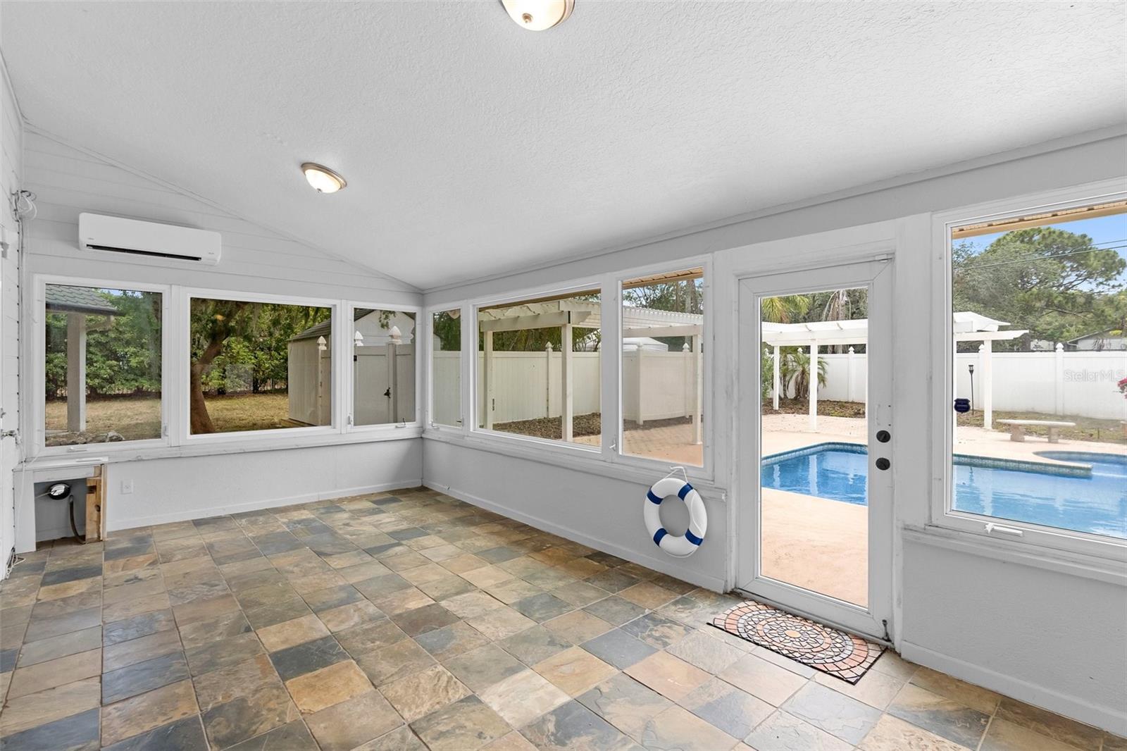 Image 36 of 74 For 1415 Brumley Road