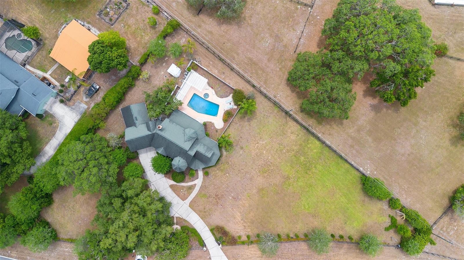 Image 5 of 74 For 1415 Brumley Road