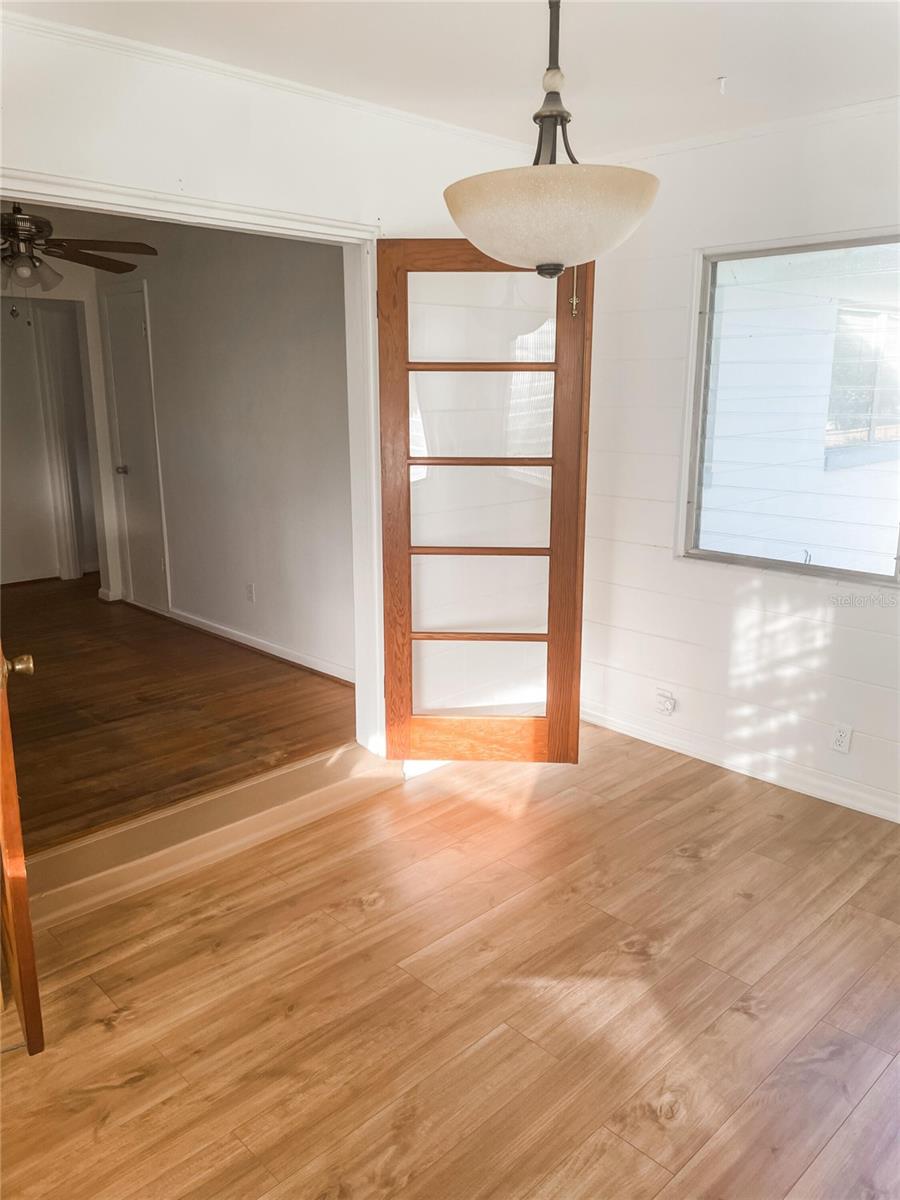 Image 5 of 14 For 766 Canovia Avenue
