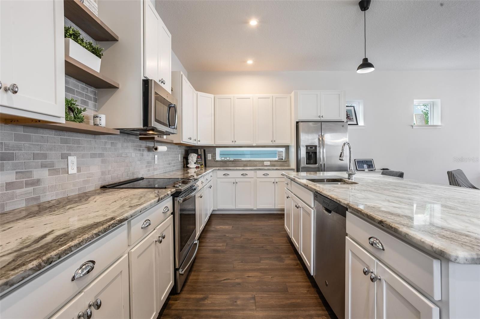Image 18 of 38 For 9443 Merrifield Street