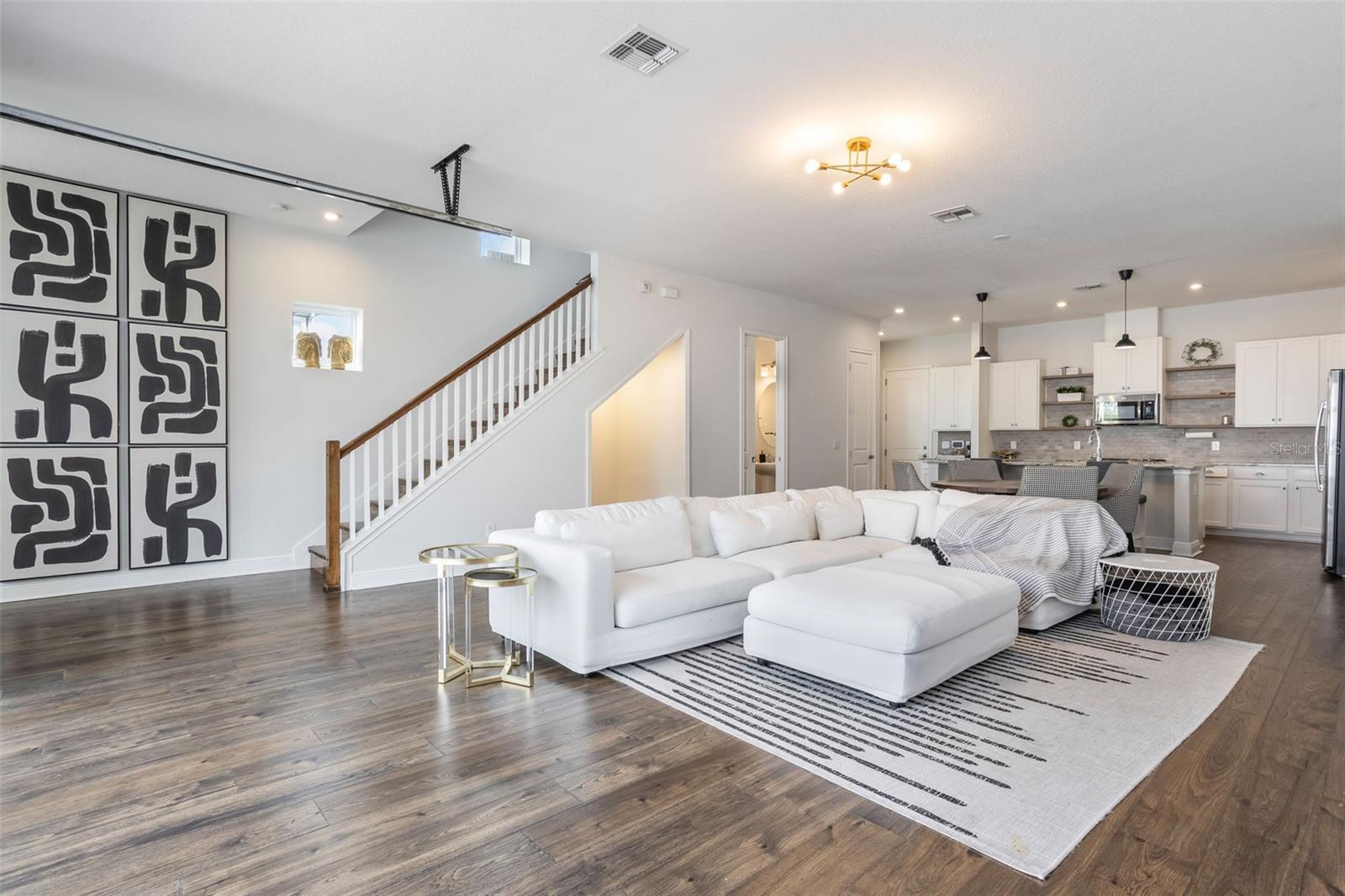 Image 8 of 38 For 9443 Merrifield Street