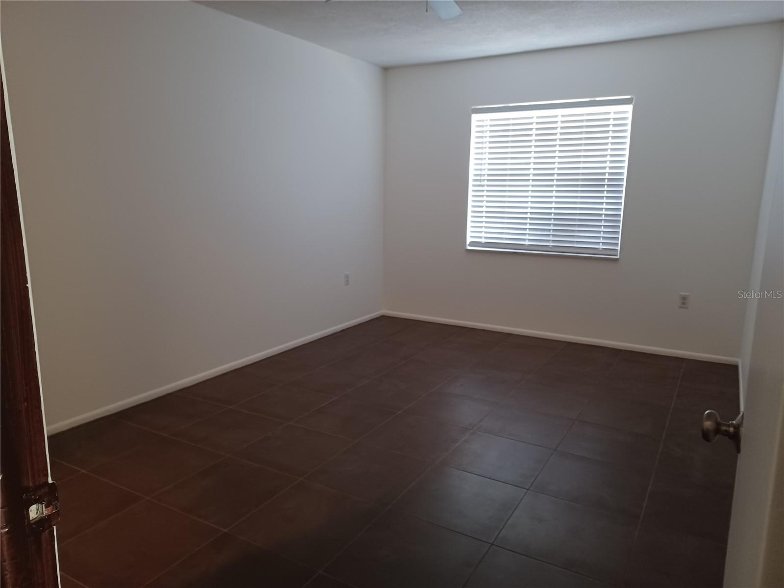 Image 15 of 31 For 207 Esplanade Way 101