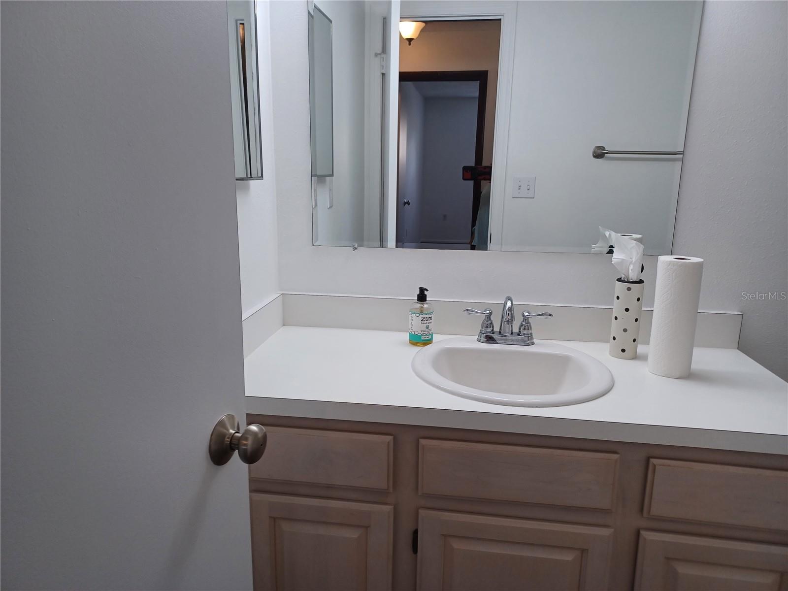 Image 19 of 31 For 207 Esplanade Way 101