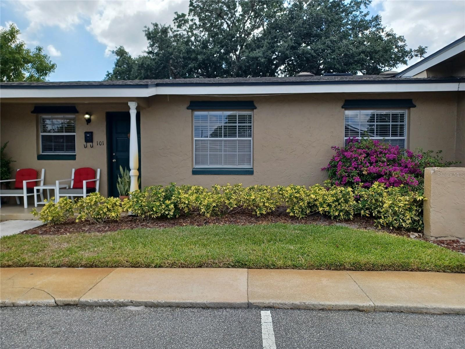 Image 2 of 31 For 207 Esplanade Way 101