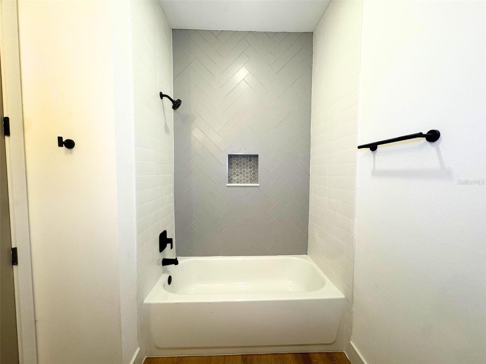 Image 19 of 21 For 410 Flat River Street Sw