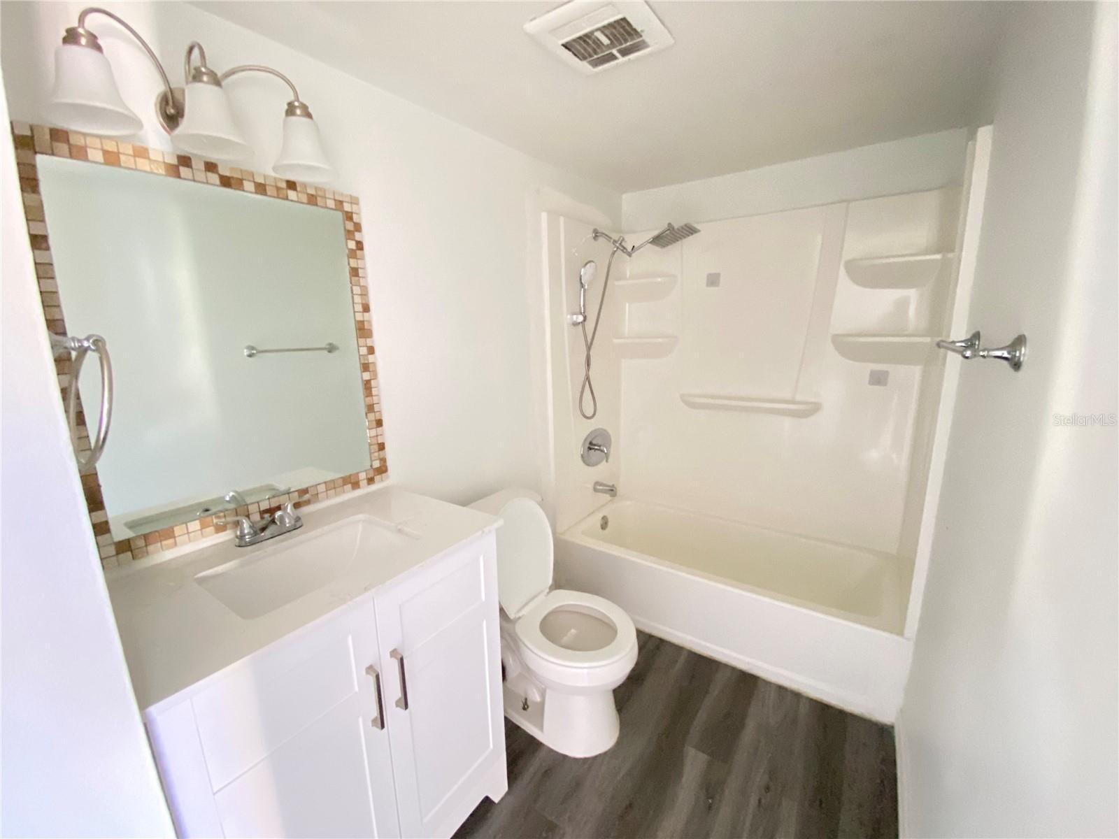 Image 20 of 26 For 174 Scottsdale Square 174