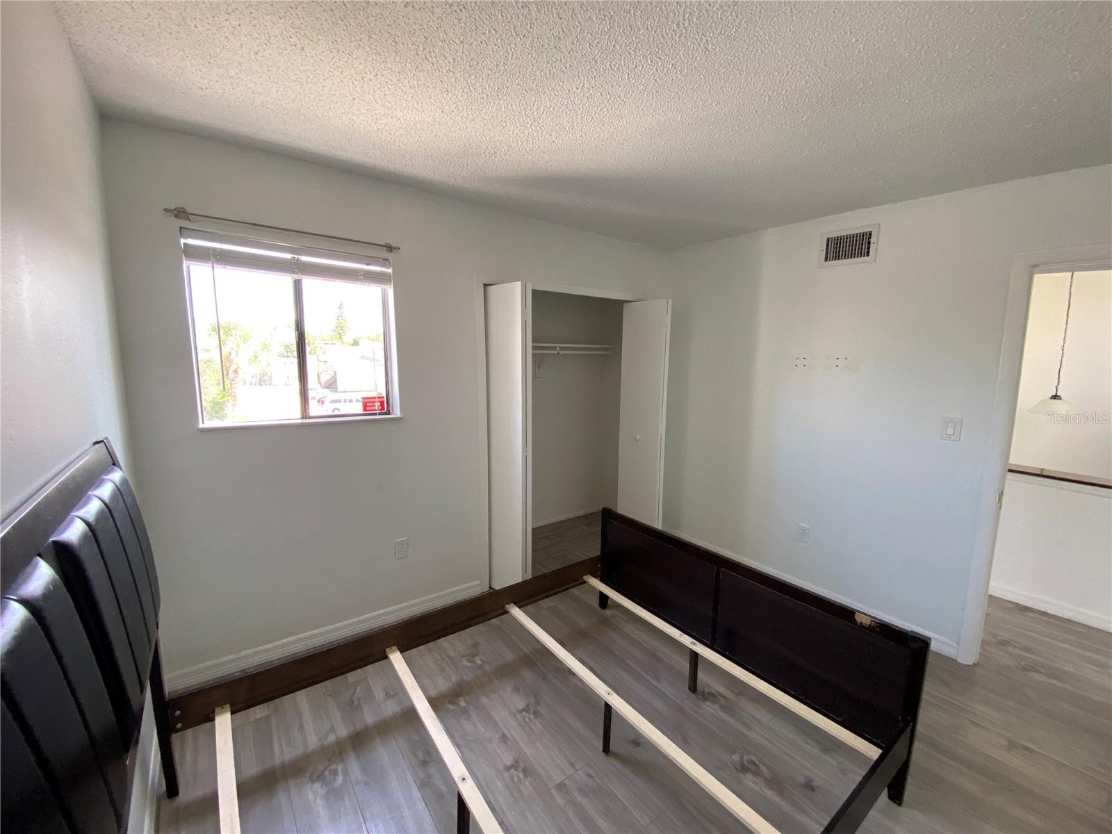 Image 22 of 26 For 174 Scottsdale Square 174