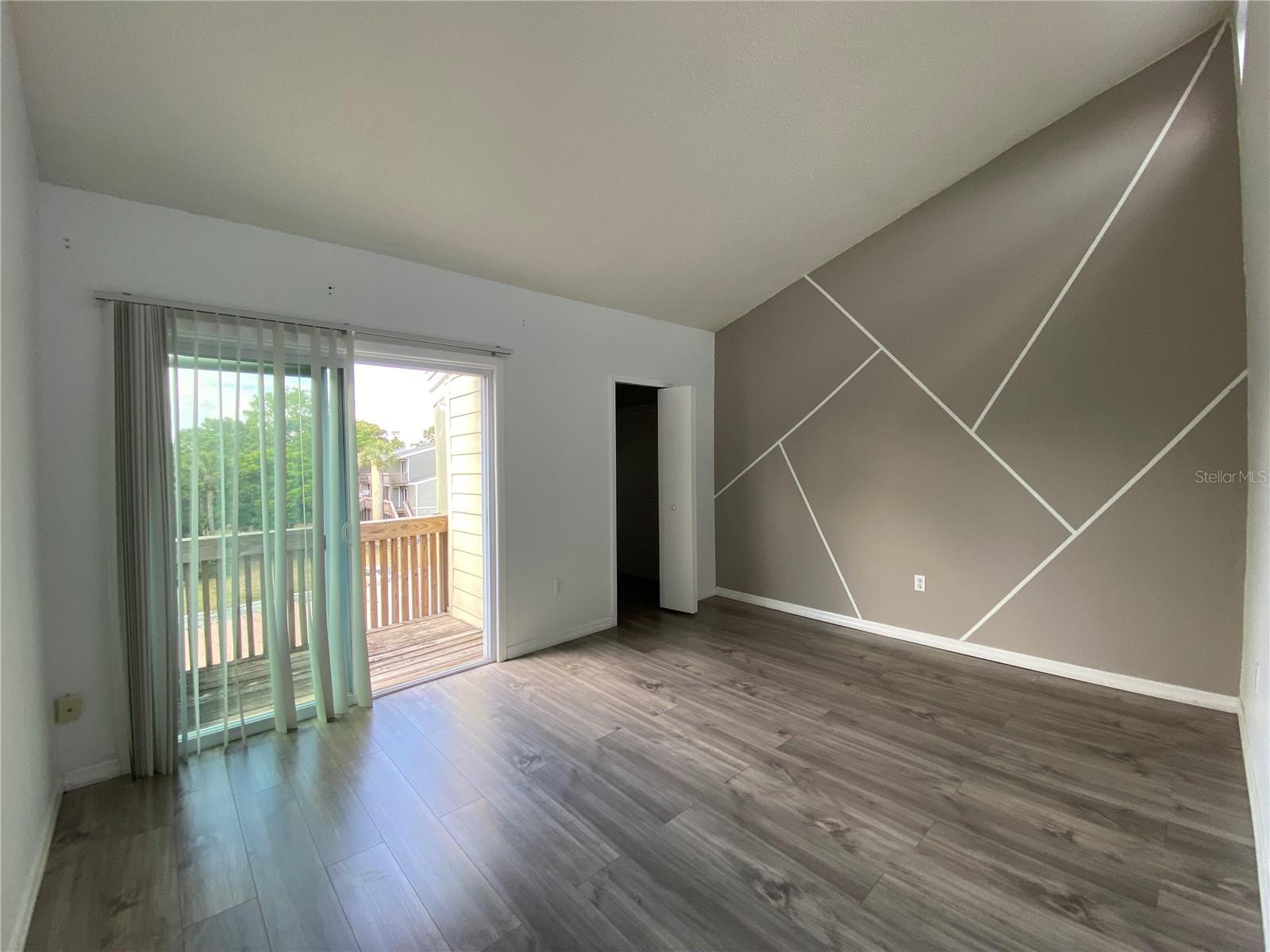 Image 24 of 26 For 174 Scottsdale Square 174